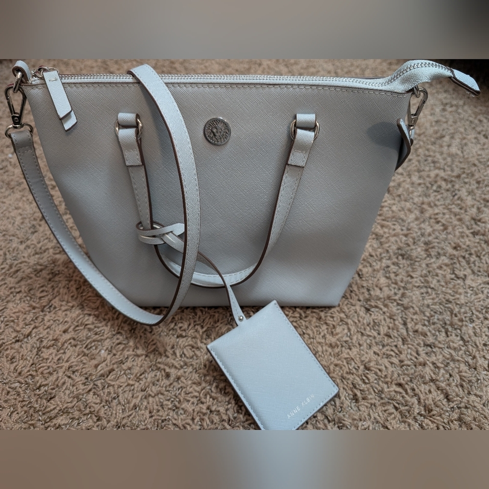 Anne Klein Purse with Detachable Strap